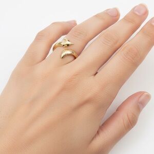 Elegant Gold Fox Ring with Green Gemstone Adjustable size open ring.